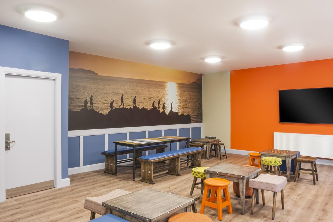 Wild Atlantic Hostel Линон Экстерьер фото