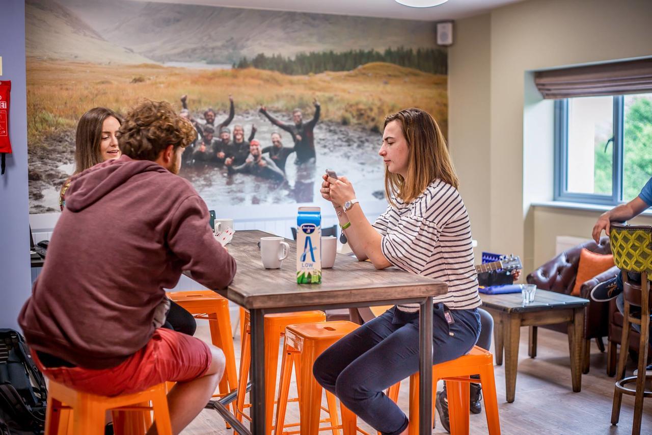 Wild Atlantic Hostel Линон Экстерьер фото