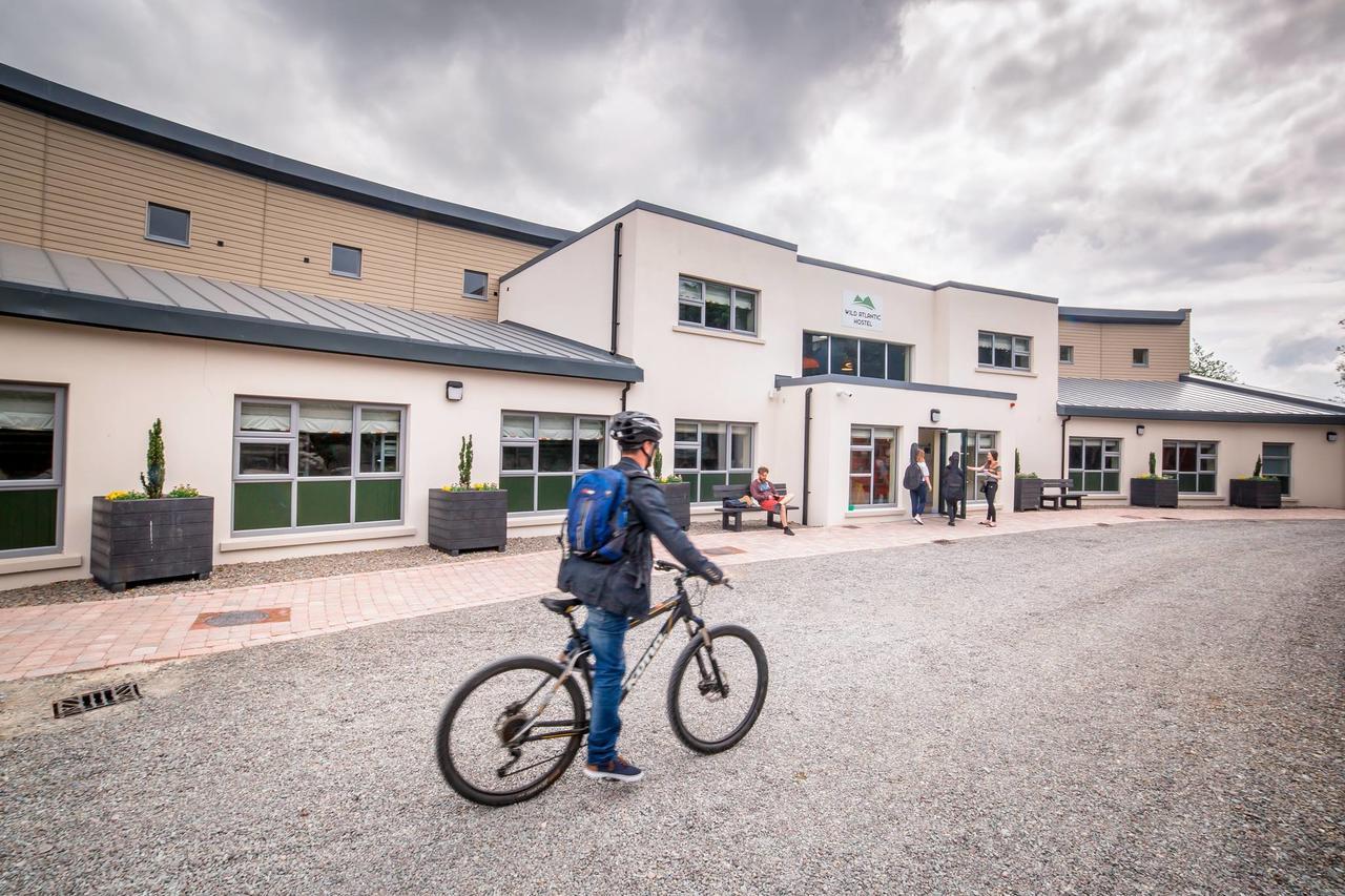 Wild Atlantic Hostel Линон Экстерьер фото